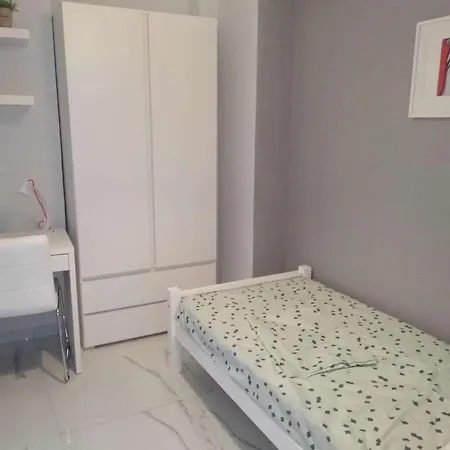 Center No 2 Apartment