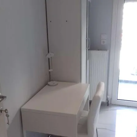 Center No 2 * Salonicco